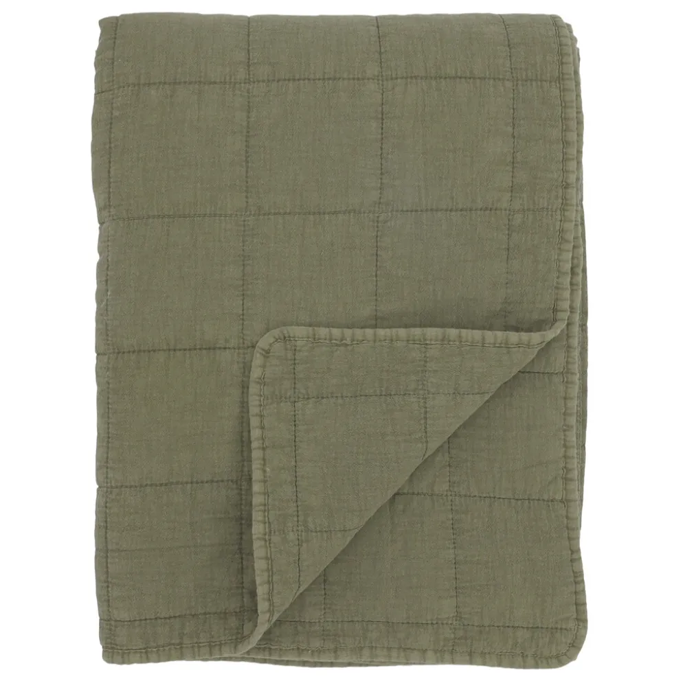 Chic Antique Aix Vintage Quilt