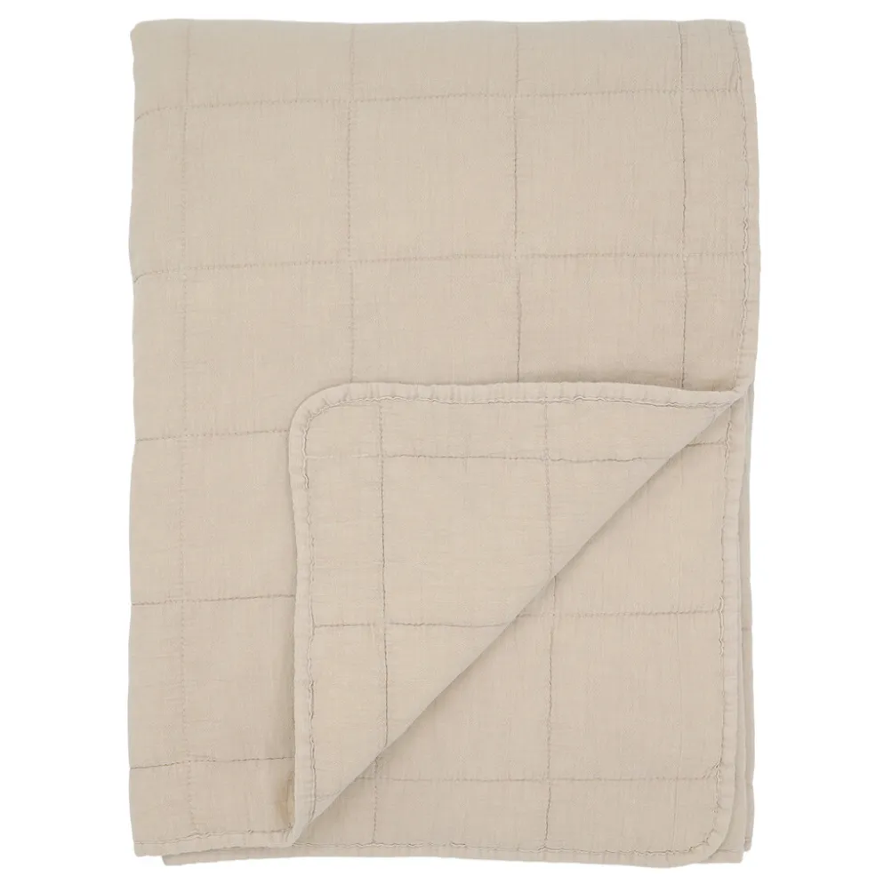 Chic Antique Aix Vintage Quilt