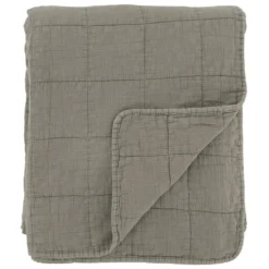 Chic Antique Aix Vintage Quilt