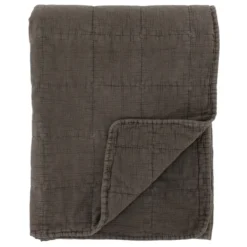 Chic Antique Aix Vintage Quilt