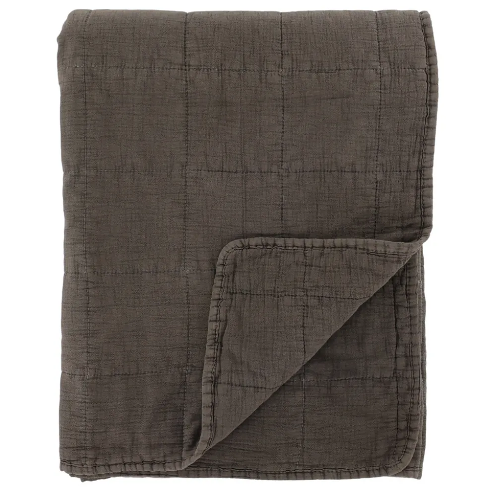 Chic Antique Aix Vintage Quilt