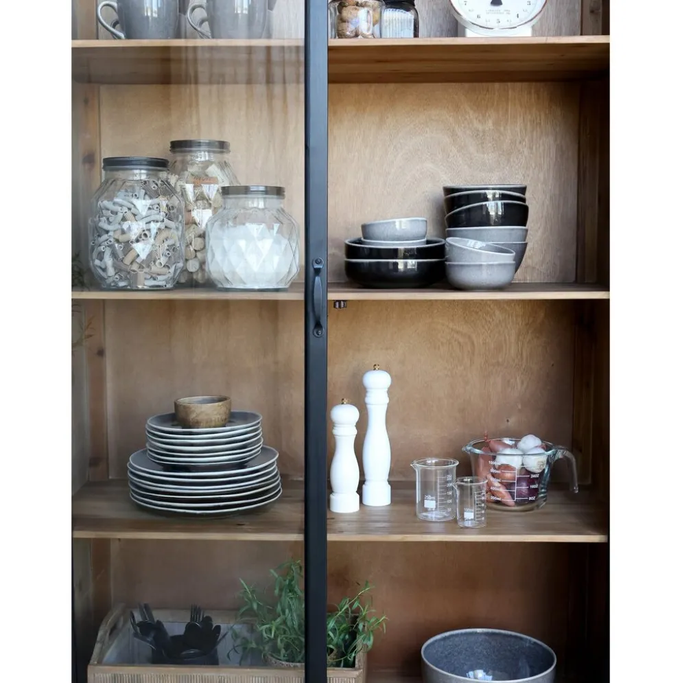 Chic Antique Vitrinenschrank mit Glastüren und Regalböden aus Holz
