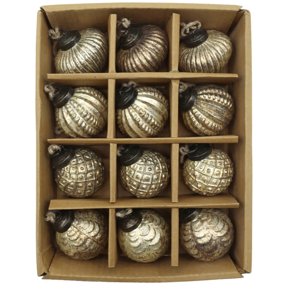 Chic Antique Weihnachtskugeln in einer Schachtel 12er Set