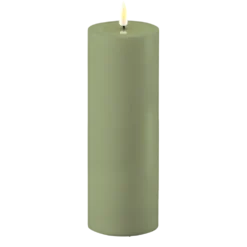 Deluxe Homeart LED Real Flame Outdoor Stumpenkerze staubig grün