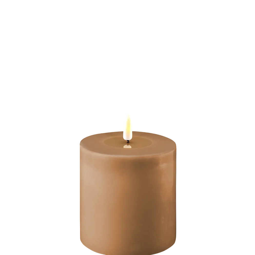 Deluxe Homeart LED Stumpenkerze Real Flame karamell
