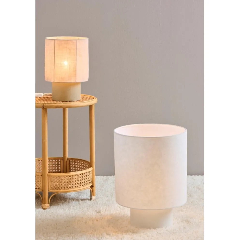 IB Laursen Große Tischlampe mit weißem Zementfuß & Papierschirm