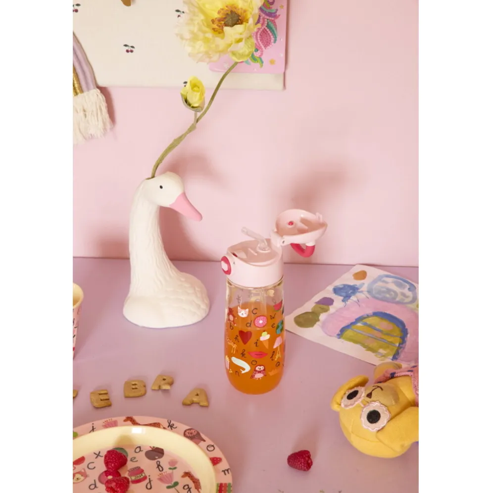 RICE Kinder Trinkflasche ABC-Print – Bunt, Robust & Skandinavisch für unterwegs