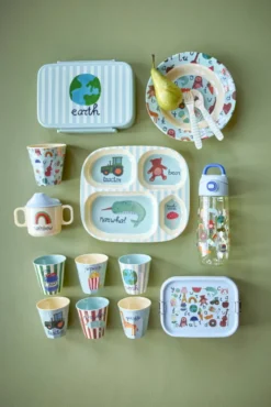 RICE Melamin Becher ABC Print – Bunt & Robust (H9 Ø9 cm)